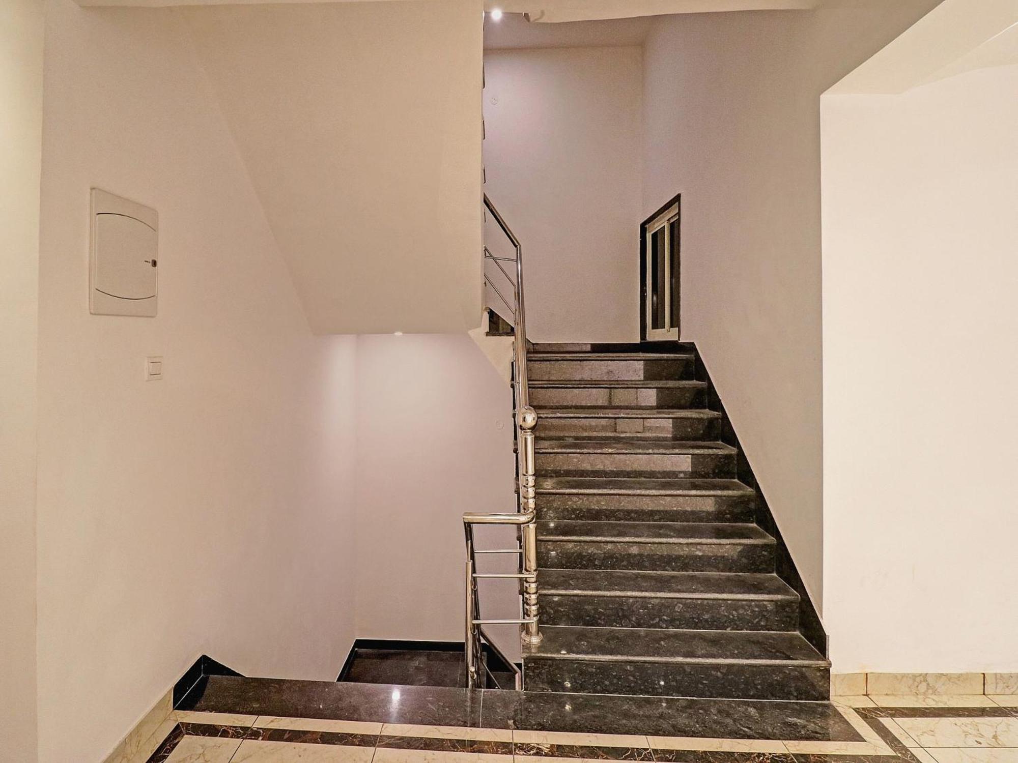 Townhouse Tark Inn Neu-Delhi Exterior foto