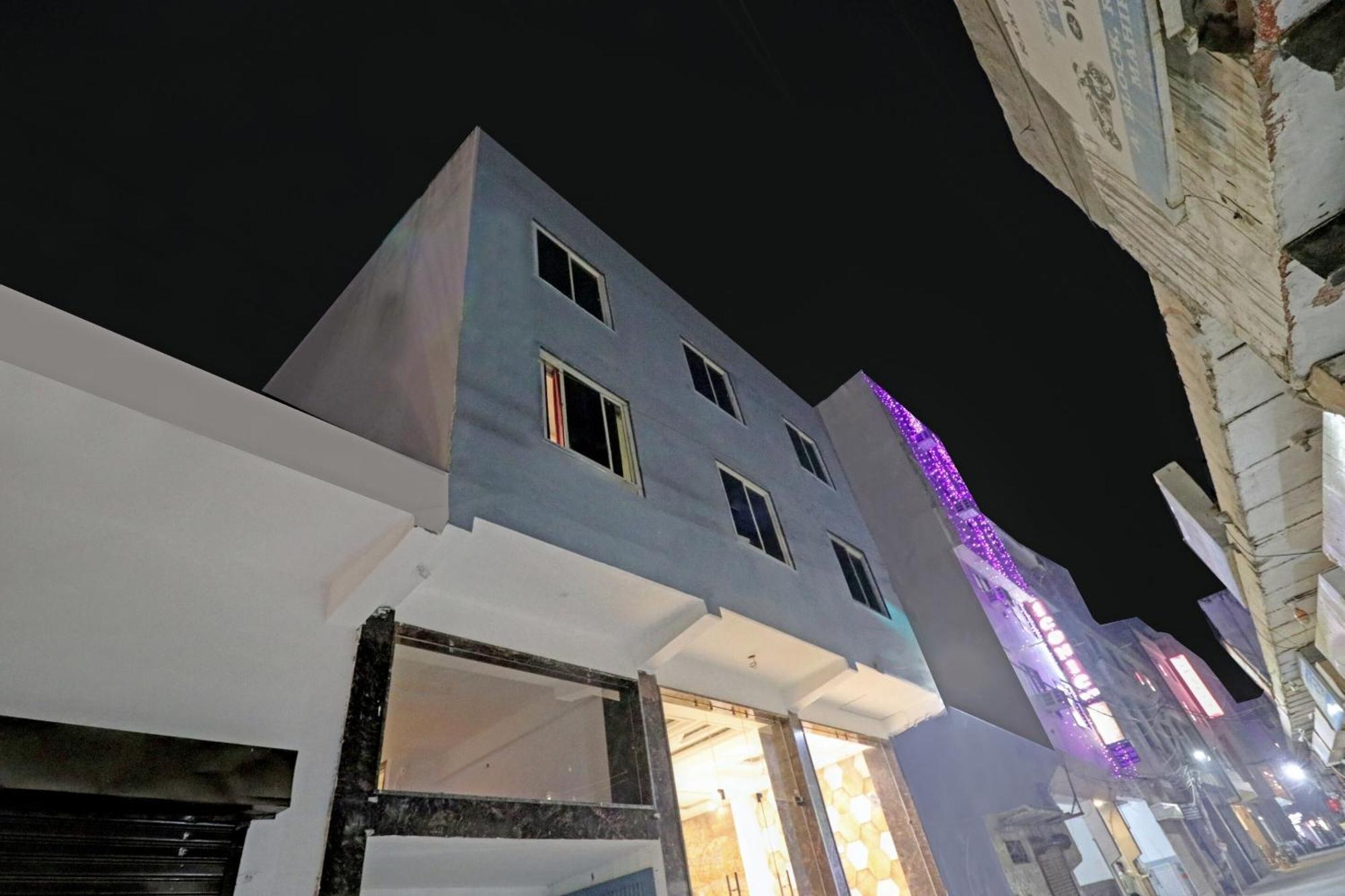 Townhouse Tark Inn Neu-Delhi Exterior foto