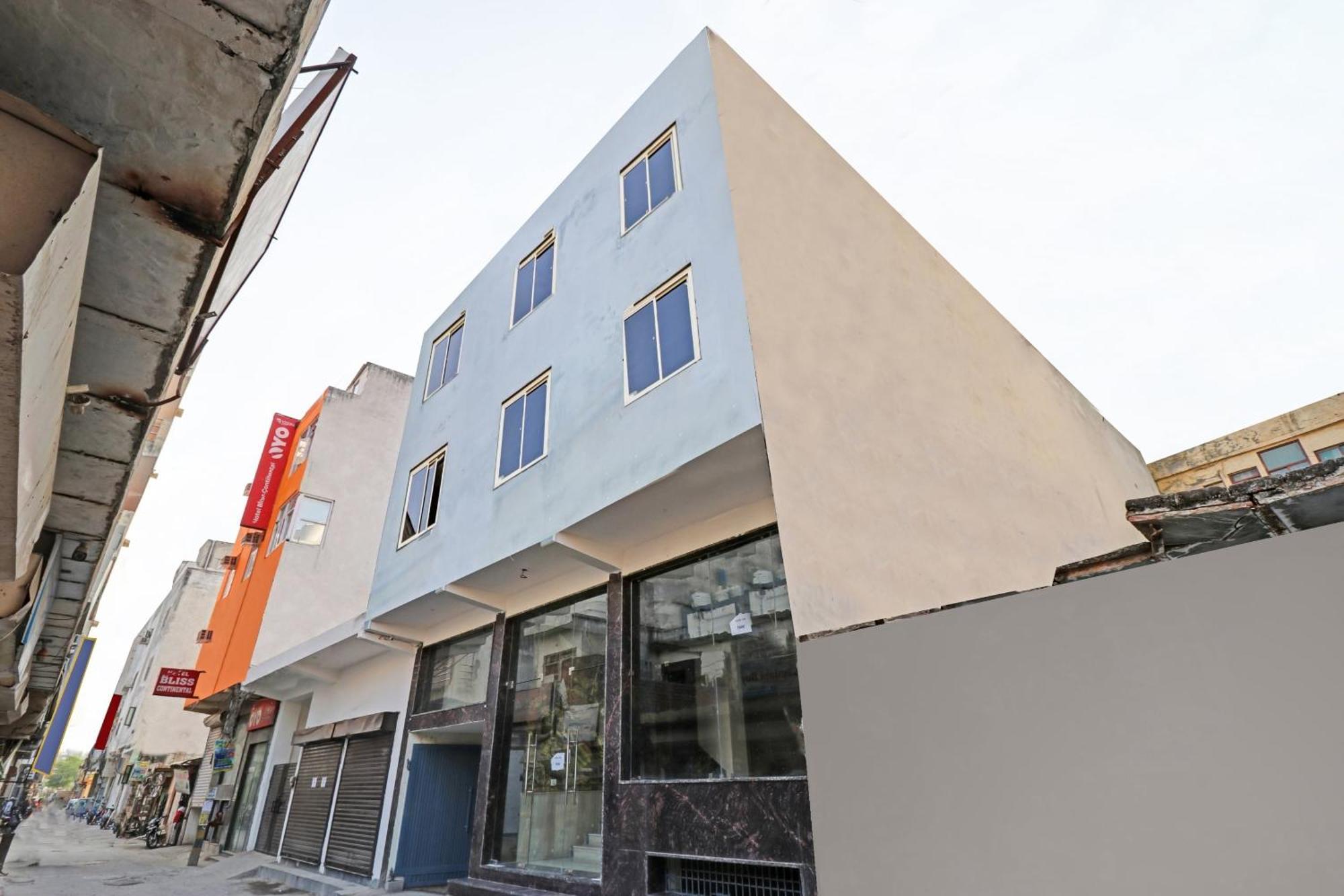 Townhouse Tark Inn Neu-Delhi Exterior foto