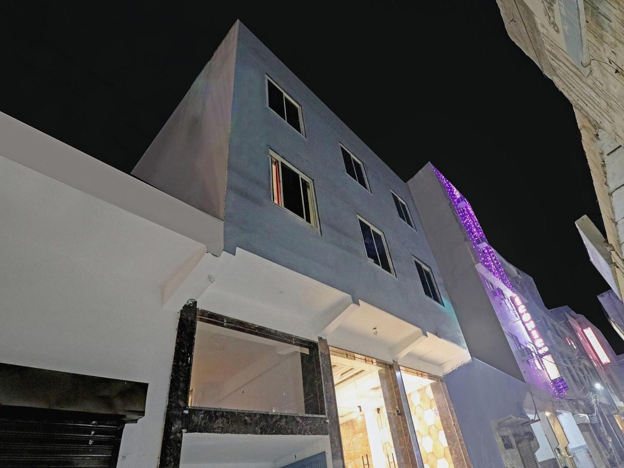 Townhouse Tark Inn Neu-Delhi Exterior foto